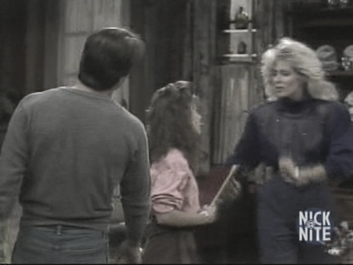 Charmed-online_dot_nl-WhosTheBoss4x05-2588.jpg Charmed-online_dot_nl-WhosTheBoss4x05-2588.jpg