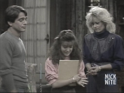 Charmed-online_dot_nl-WhosTheBoss4x05-2602.jpg Charmed-online_dot_nl-WhosTheBoss4x05-2602.jpg