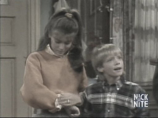 Charmed-online_dot_nl-WhosTheBoss4x08-0104.jpg Charmed-online_dot_nl-WhosTheBoss4x08-0104.jpg