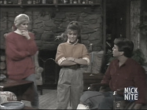 Charmed-online_dot_nl-WhosTheBoss4x08-0318.jpg Charmed-online_dot_nl-WhosTheBoss4x08-0318.jpg