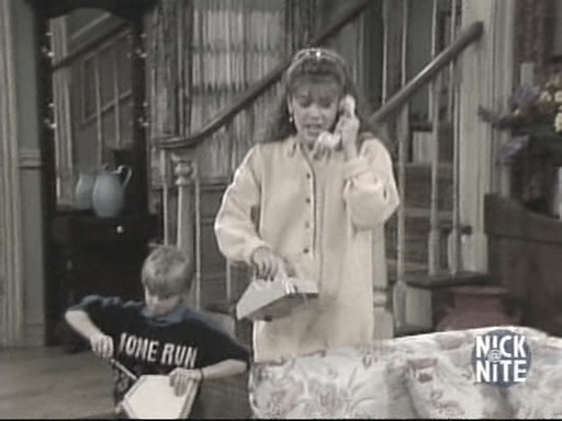 Charmed-online_dot_nl-WhosTheBoss4x09-0241.jpg Charmed-online_dot_nl-WhosTheBoss4x09-0241.jpg