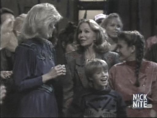 Charmed-online_dot_nl-WhosTheBoss4x16-0906.jpg Charmed-online_dot_nl-WhosTheBoss4x16-0906.jpg