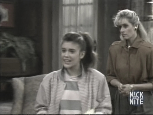 Charmed-online_dot_nl-WhosTheBoss4x17-0806.jpg Charmed-online_dot_nl-WhosTheBoss4x17-0806.jpg