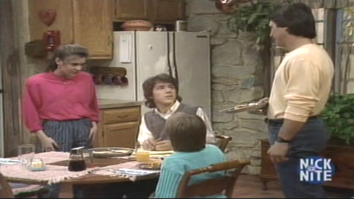 Charmed-Online_dot_nl_WhosTheBoss4x18-0301.jpg Charmed-Online_dot_nl_WhosTheBoss4x18-0301.jpg