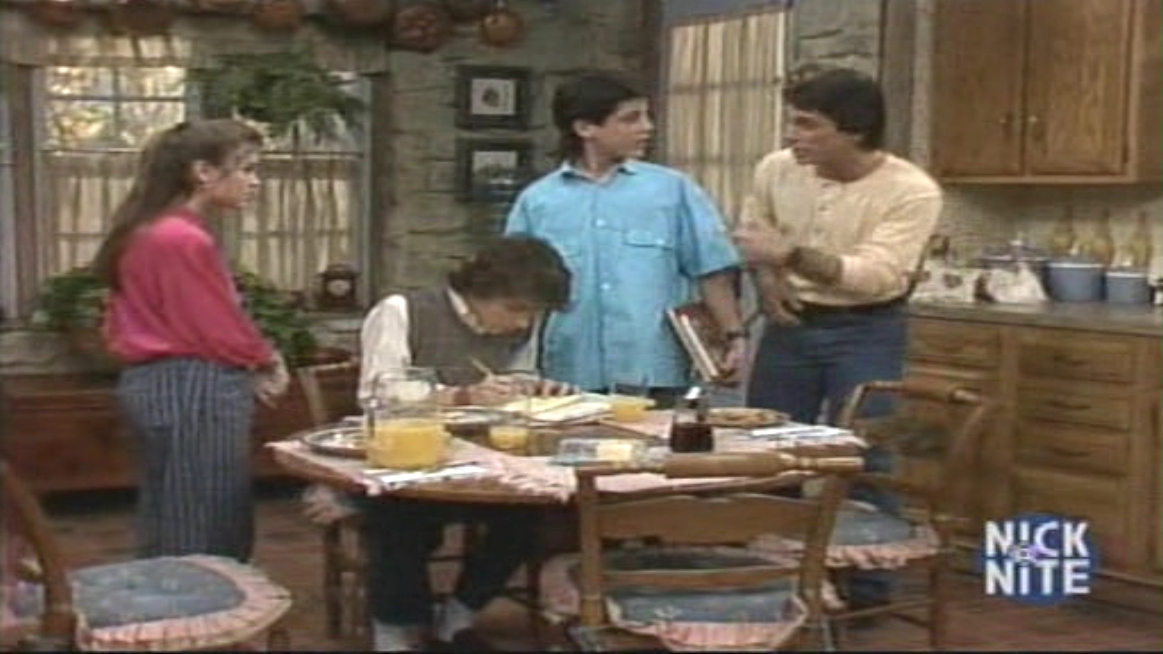 Charmed-Online_dot_nl_WhosTheBoss4x18-0342.jpg Charmed-Online_dot_nl_WhosTheBoss4x18-0342.jpg