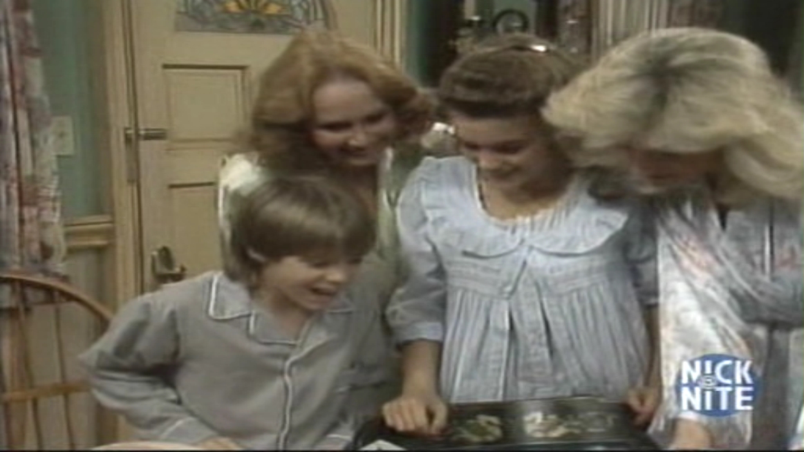 Charmed-Online_dot_nl_WhosTheBoss4x20-0625.jpg Charmed-Online_dot_nl_WhosTheBoss4x20-0625.jpg