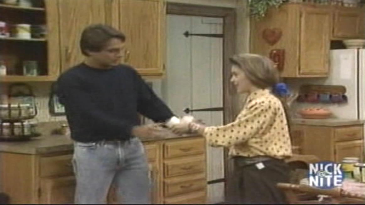 Charmed-Online_dot_nl_WhosTheBoss5x01-0225.jpg Charmed-Online_dot_nl_WhosTheBoss5x01-0225.jpg