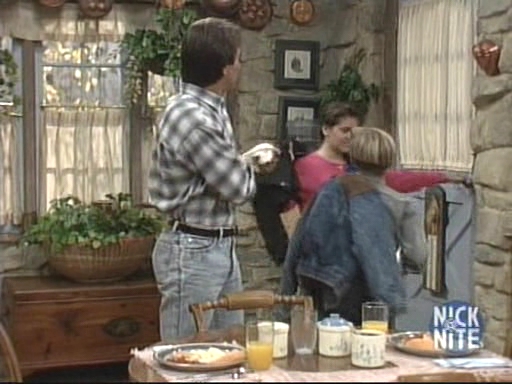 Charmed-Online_dot_nl_WhosTheBoss5x05-0468.jpg Charmed-Online_dot_nl_WhosTheBoss5x05-0468.jpg