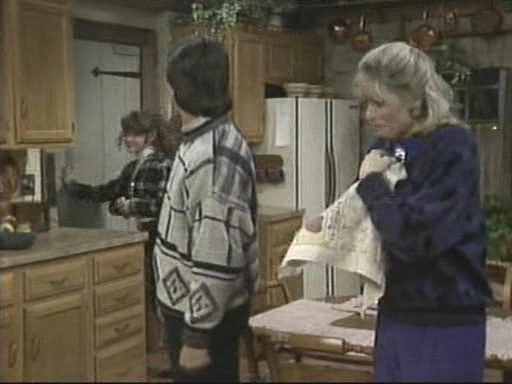 Charmed-Online_dot_nl_WhosTheBoss5x10-1105.jpg Charmed-Online_dot_nl_WhosTheBoss5x10-1105.jpg