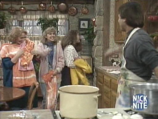 Charmed-Online_dot_nl_WhosTheBoss5x12-0265.jpg Charmed-Online_dot_nl_WhosTheBoss5x12-0265.jpg