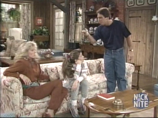 Charmed-Online_dot_nl_WhosTheBoss6x03-0287.jpg Charmed-Online_dot_nl_WhosTheBoss6x03-0287.jpg