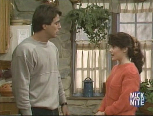 Charmed-Online_dot_nl_WhosTheBoss6x10-0622.jpg Charmed-Online_dot_nl_WhosTheBoss6x10-0622.jpg