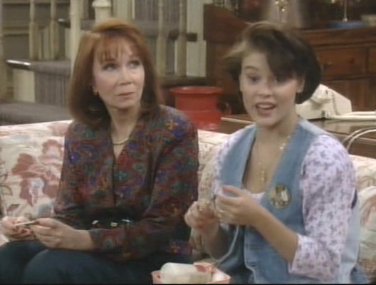 Charmed-Online-dot_nl-WhosTheBoss7x04-0028.jpg