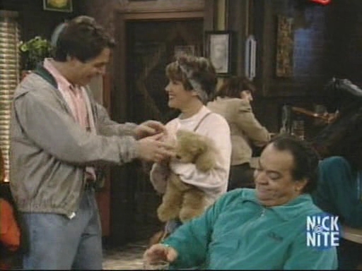 Charmed-Online-dot_nl-WhosTheBoss7x22-0154.jpg Charmed-Online-dot_nl-WhosTheBoss7x22-0154.jpg