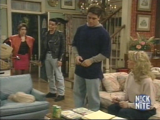 Charmed-Online-dot_nl-WhosTheBoss8x13-1972.jpg