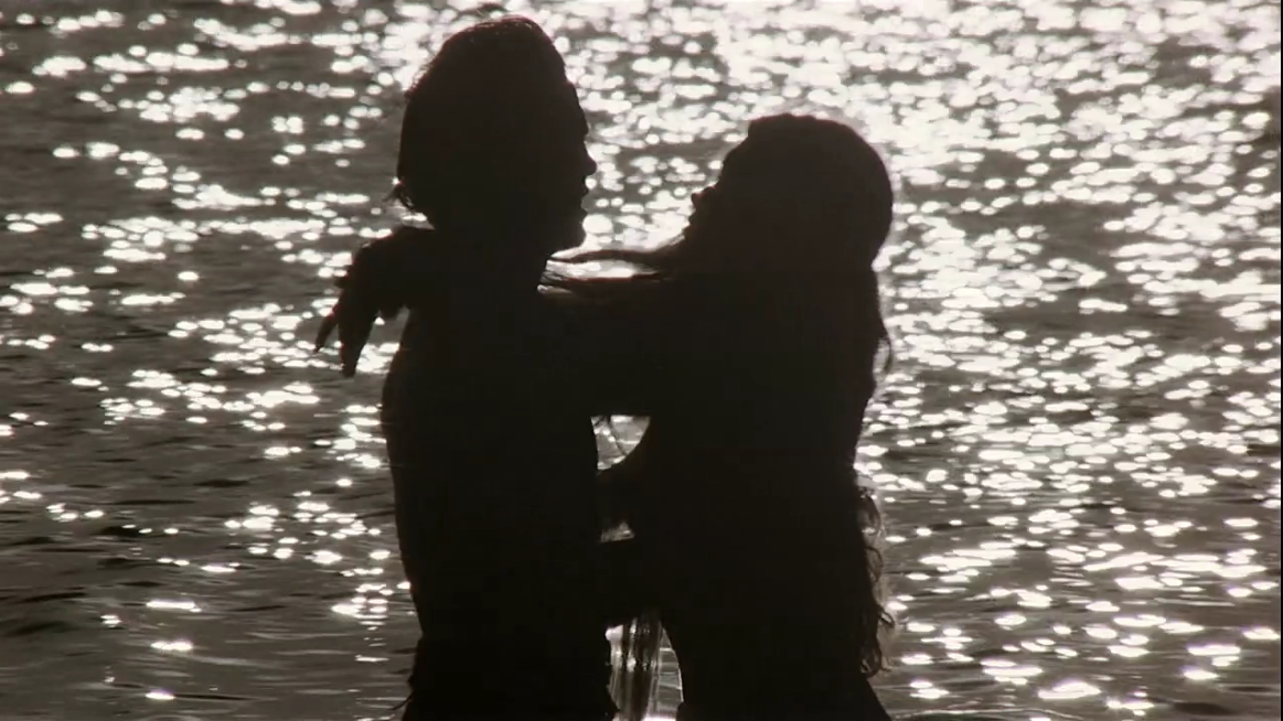 Charmed-Online-dot-NL-ReturntotheBlueLagoon1356.jpg Charmed-Online-dot-NL-ReturntotheBlueLagoon1356.jpg