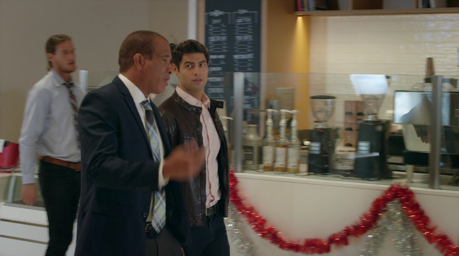 Charmed-Online-dot-nl_ChristmasMatchmakers1410.jpg Charmed-Online-dot-nl_ChristmasMatchmakers1410.jpg