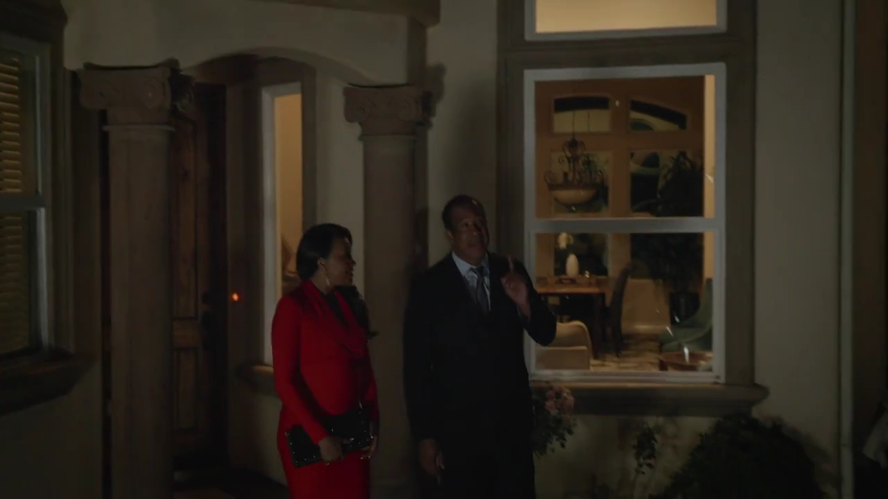 Charmed-Online-dot-nl_TheWrongRealEstateAgent2258.jpg Charmed-Online-dot-nl_TheWrongRealEstateAgent2258.jpg