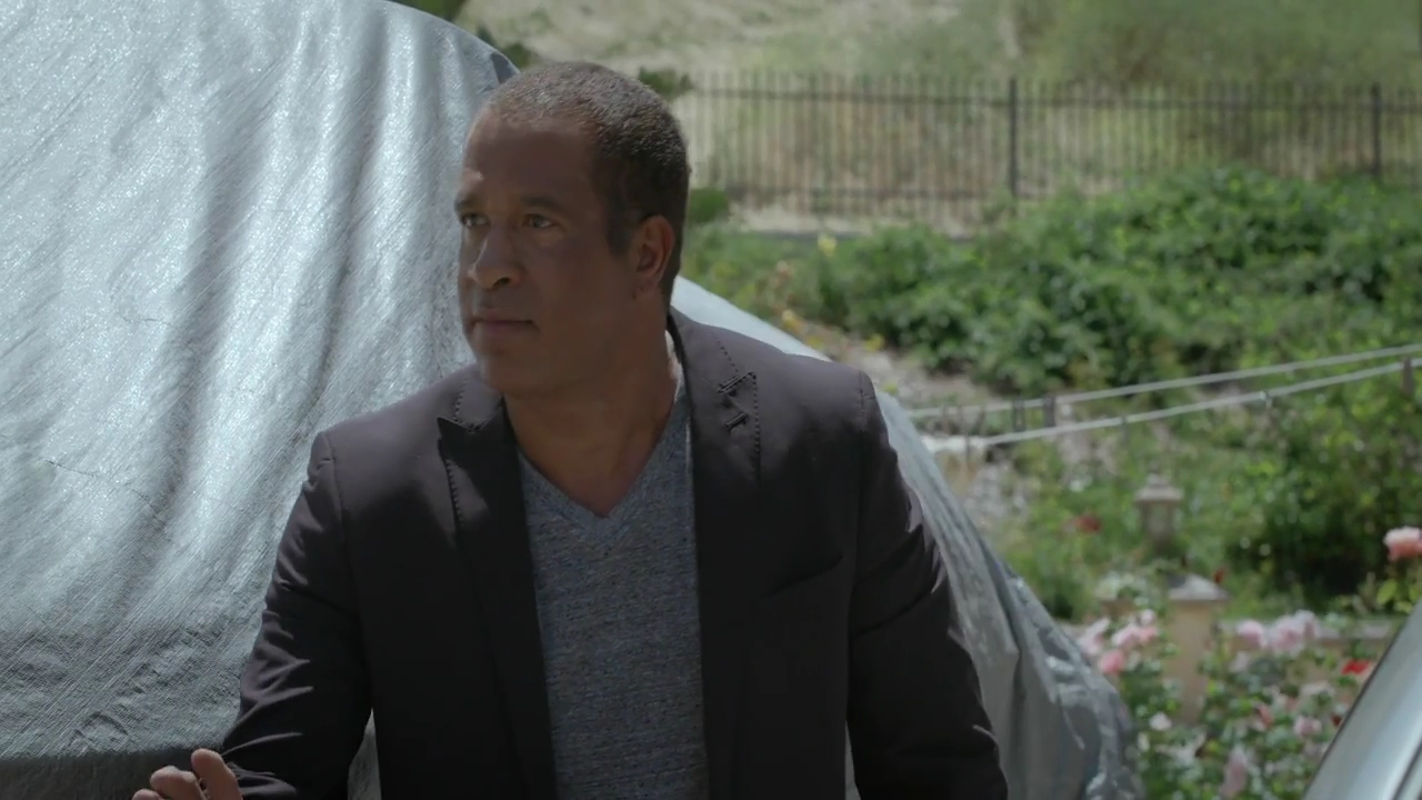 Charmed-Online-dot-nl_TheWrongRealEstateAgent2751.jpg Charmed-Online-dot-nl_TheWrongRealEstateAgent2751.jpg