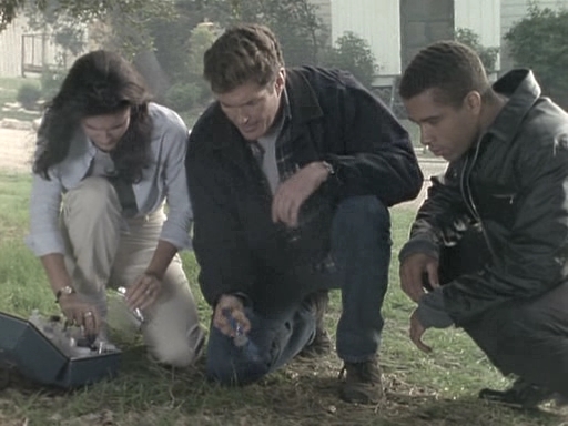 Charmed-Online-dot-NL-BaywatchNights2x10-0840.jpg Charmed-Online-dot-NL-BaywatchNights2x10-0840.jpg