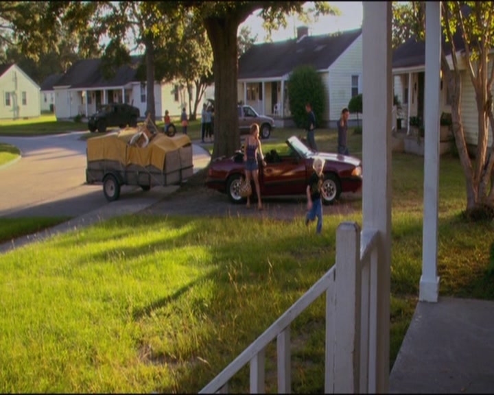 Charmed-Online_dot_net-ArmyWives1x01-1x04-0126.jpg Charmed-Online_dot_net-ArmyWives1x01-1x04-0126.jpg