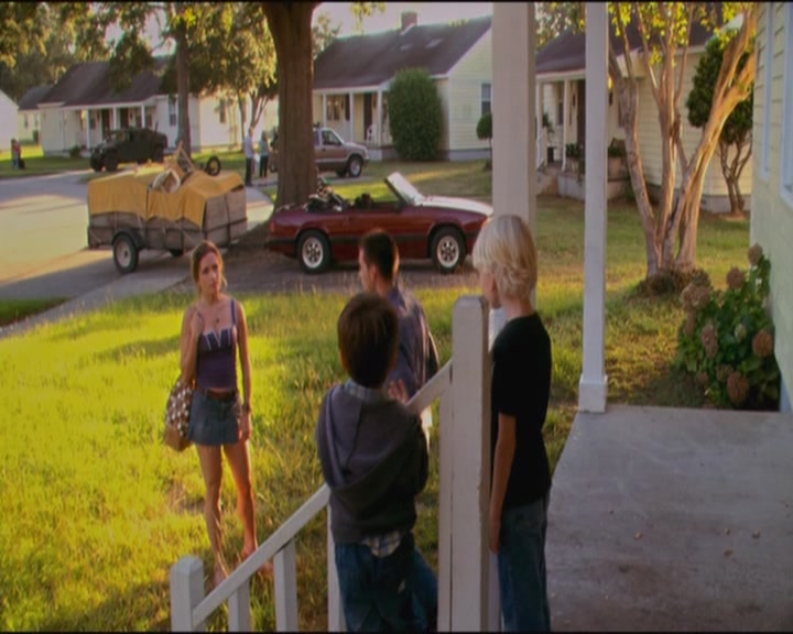 Charmed-Online_dot_net-ArmyWives1x01-1x04-0161.jpg Charmed-Online_dot_net-ArmyWives1x01-1x04-0161.jpg