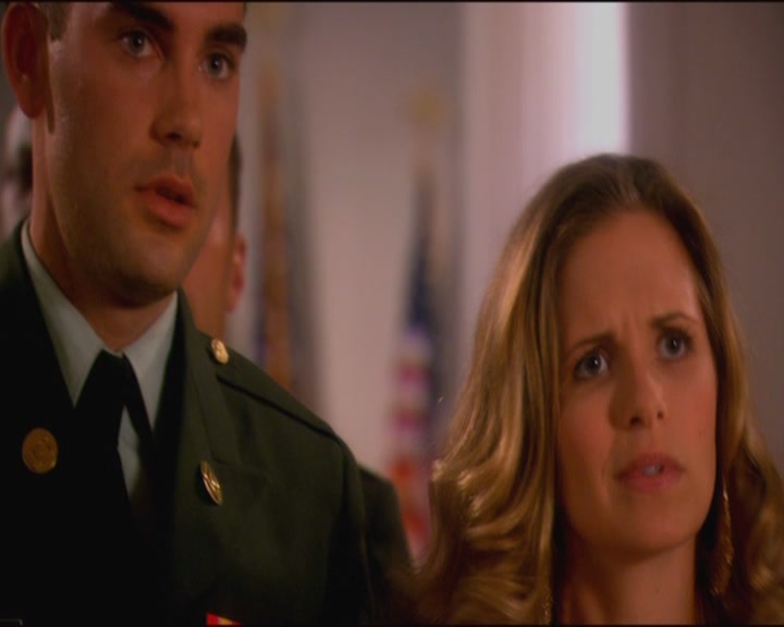 Charmed-Online_dot_net-ArmyWives1x01-1x04-0400.jpg Charmed-Online_dot_net-ArmyWives1x01-1x04-0400.jpg