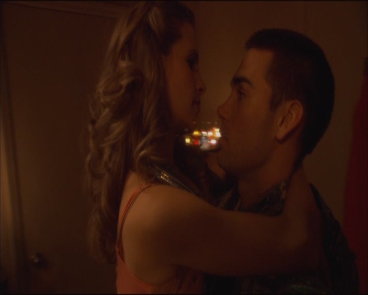 Charmed-Online_dot_net-ArmyWives1x01-1x04-4364.jpg Charmed-Online_dot_net-ArmyWives1x01-1x04-4364.jpg