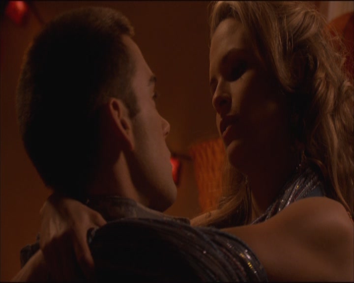 Charmed-Online_dot_net-ArmyWives1x01-1x04-4370.jpg Charmed-Online_dot_net-ArmyWives1x01-1x04-4370.jpg