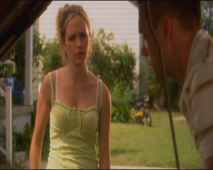 Charmed-Online_dot_net-ArmyWives1x01-1x04-5141.jpg