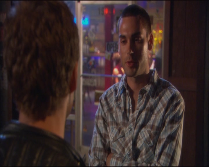 Charmed-Online_dot_net-ArmyWives1x01-1x04-6594.jpg