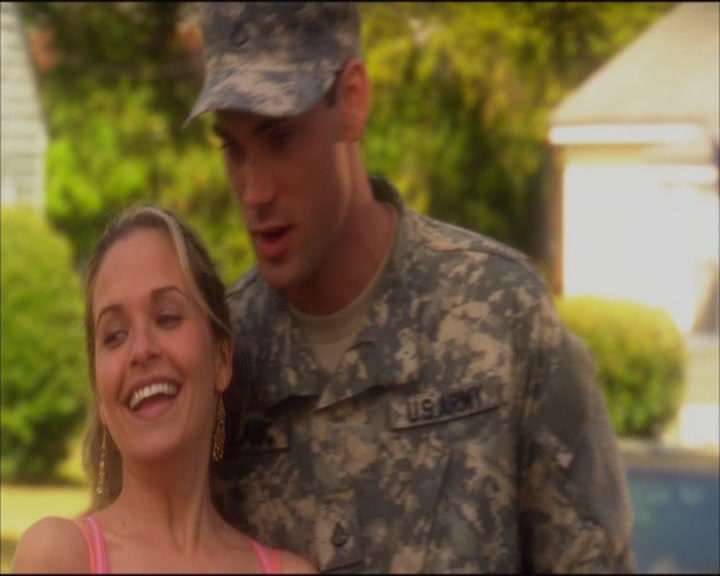 Charmed-Online_dot_net-ArmyWives1x01-1x04-7411.jpg
