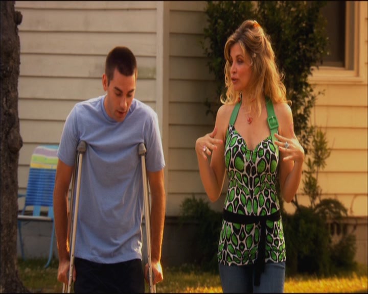 Charmed-Online_dot_net-ArmyWives1x05-1x09-5300.jpg
