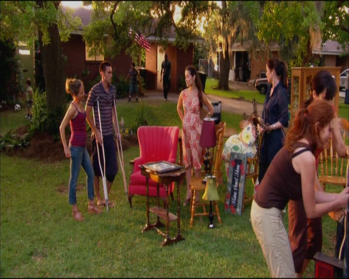 Charmed-Online_dot_net-ArmyWives1x05-1x09-9103.jpg Charmed-Online_dot_net-ArmyWives1x05-1x09-9103.jpg