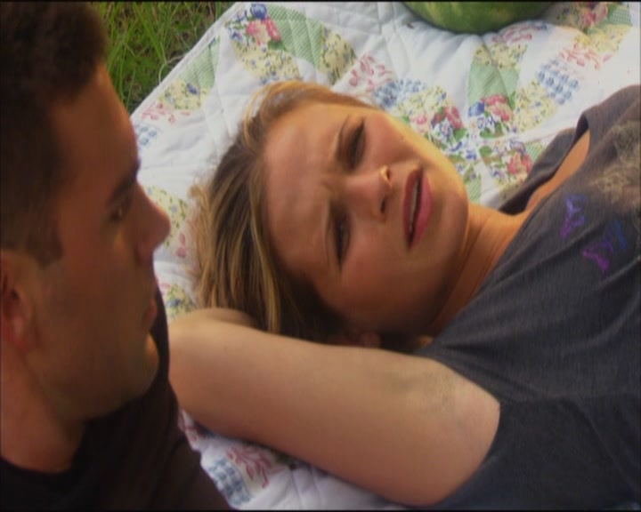 Charmed-Online_dot_net-ArmyWives1x10-1x13-5410.jpg Charmed-Online_dot_net-ArmyWives1x10-1x13-5410.jpg