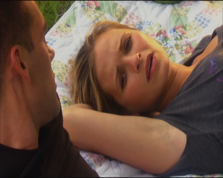 Charmed-Online_dot_net-ArmyWives1x10-1x13-5421.jpg Charmed-Online_dot_net-ArmyWives1x10-1x13-5421.jpg