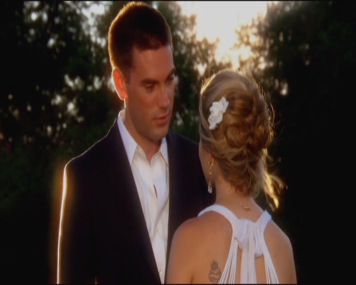 Charmed-Online_dot_net-ArmyWives1x10-1x13-6061.jpg Charmed-Online_dot_net-ArmyWives1x10-1x13-6061.jpg