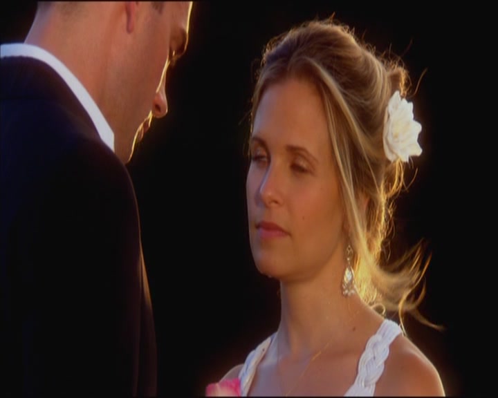 Charmed-Online_dot_net-ArmyWives1x10-1x13-6071.jpg Charmed-Online_dot_net-ArmyWives1x10-1x13-6071.jpg