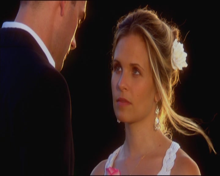 Charmed-Online_dot_net-ArmyWives1x10-1x13-6072.jpg Charmed-Online_dot_net-ArmyWives1x10-1x13-6072.jpg