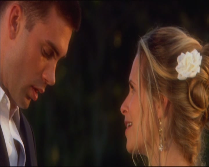 Charmed-Online_dot_net-ArmyWives1x10-1x13-6080.jpg Charmed-Online_dot_net-ArmyWives1x10-1x13-6080.jpg