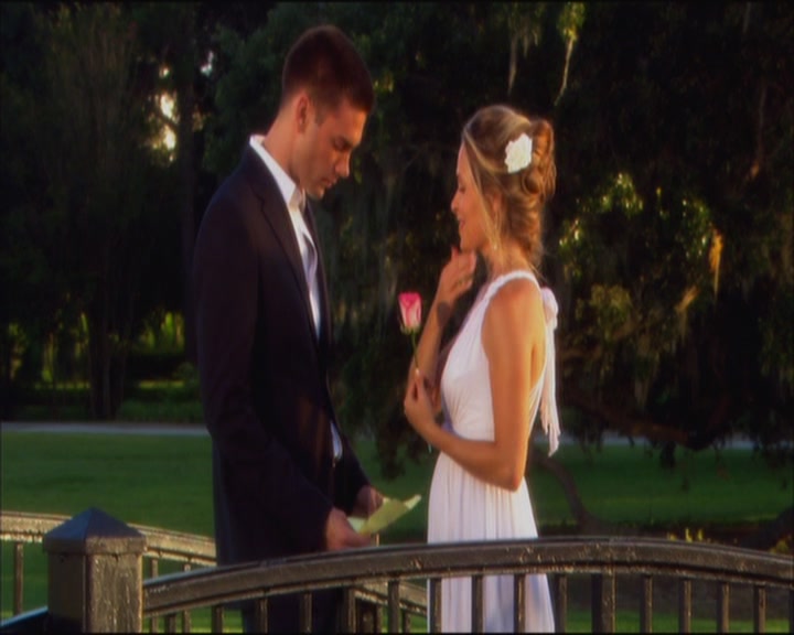 Charmed-Online_dot_net-ArmyWives1x10-1x13-6117.jpg Charmed-Online_dot_net-ArmyWives1x10-1x13-6117.jpg