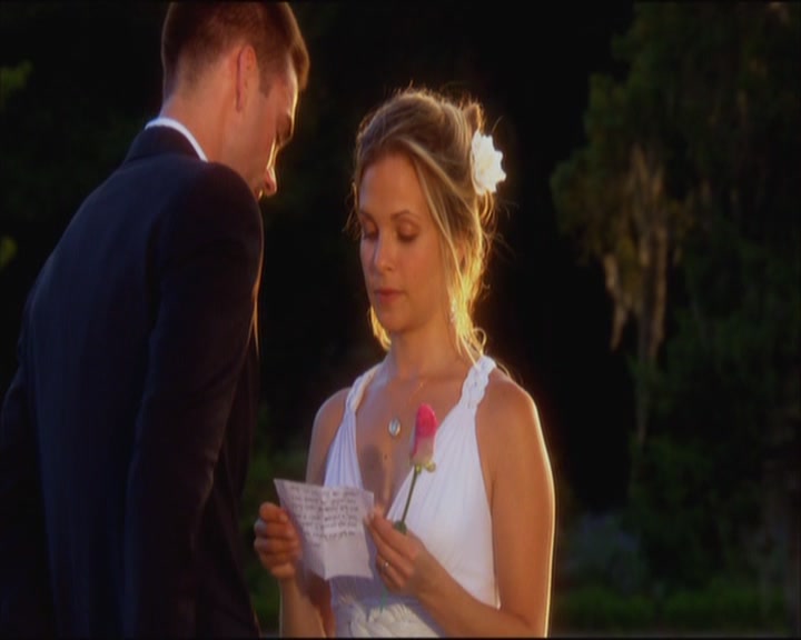 Charmed-Online_dot_net-ArmyWives1x10-1x13-6123.jpg Charmed-Online_dot_net-ArmyWives1x10-1x13-6123.jpg