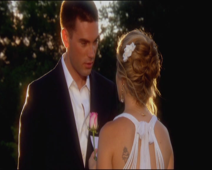 Charmed-Online_dot_net-ArmyWives1x10-1x13-6124.jpg Charmed-Online_dot_net-ArmyWives1x10-1x13-6124.jpg