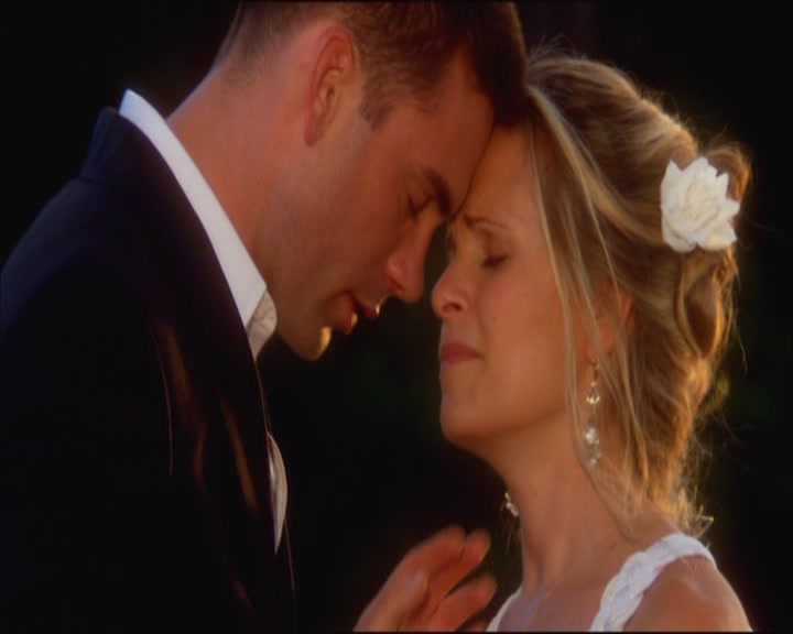 Charmed-Online_dot_net-ArmyWives1x10-1x13-6154.jpg