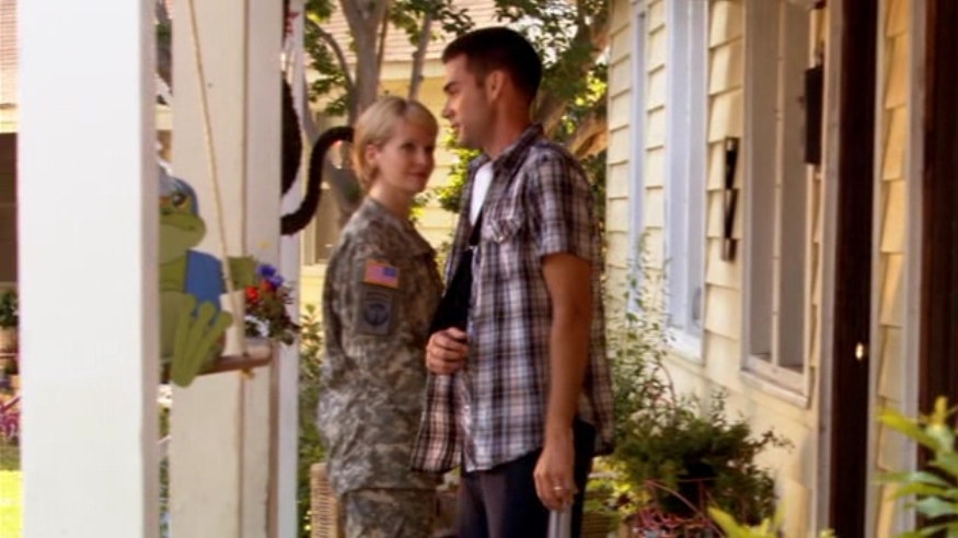 Charmed-Online-dot-nl_ArmyWives2x05-1778.jpg Charmed-Online-dot-nl_ArmyWives2x05-1778.jpg