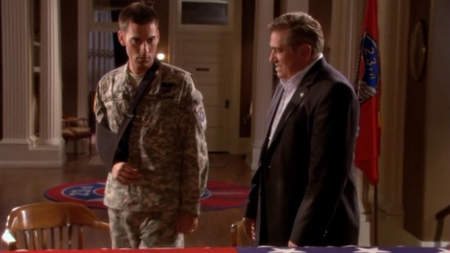 Charmed-Online-dot-nl_ArmyWives2x05-2123.jpg Charmed-Online-dot-nl_ArmyWives2x05-2123.jpg
