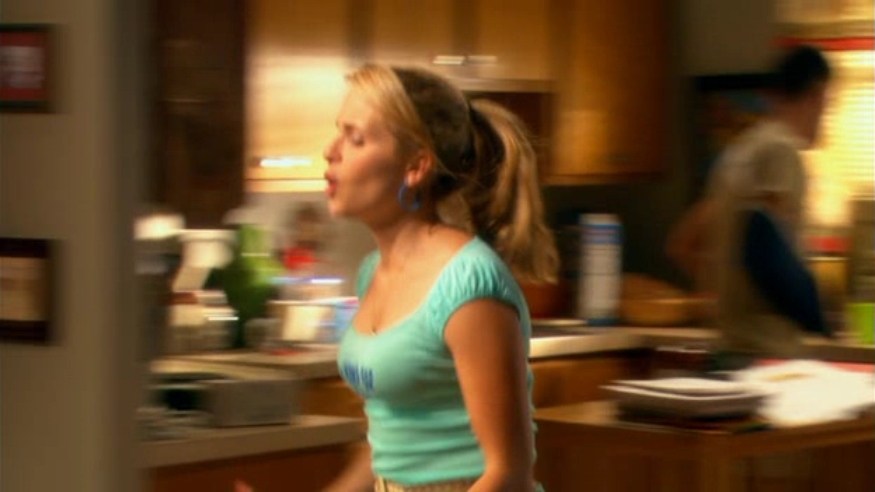 Charmed-Online-dot-nl_ArmyWives2x06-0103.jpg