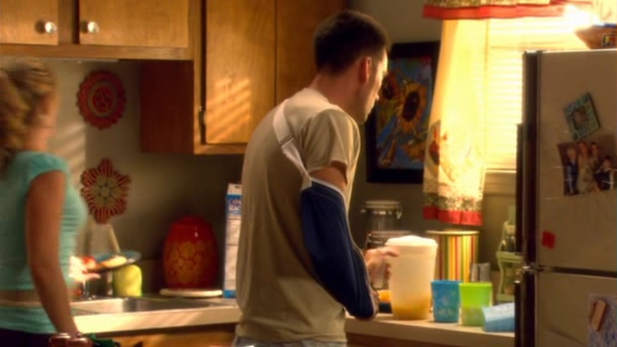 Charmed-Online-dot-nl_ArmyWives2x06-0110.jpg