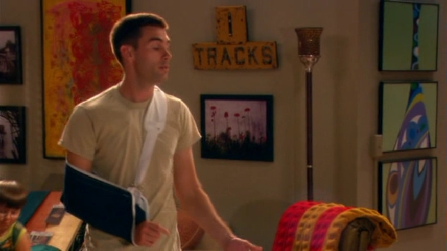 Charmed-Online-dot-nl_ArmyWives2x06-0122.jpg