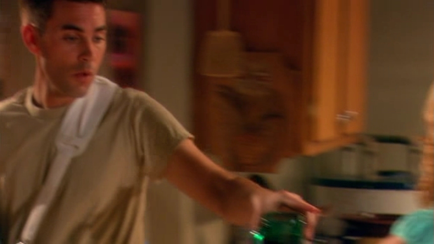 Charmed-Online-dot-nl_ArmyWives2x06-0131.jpg